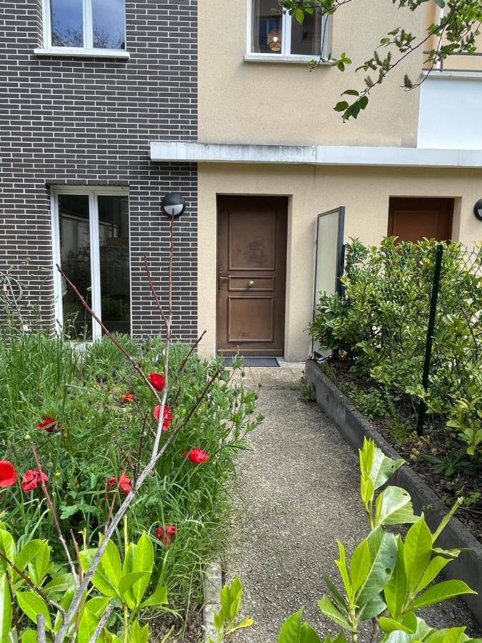 Maison Agreable Et Spacieuse Aux Portes De Paris Et Du Metro Saint-Ouen  Eksteriør billede